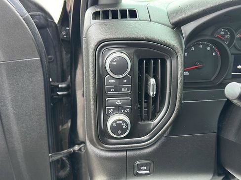 Used 2019 GMC Sierra 1500 4WD CREW CAB 147 image 18