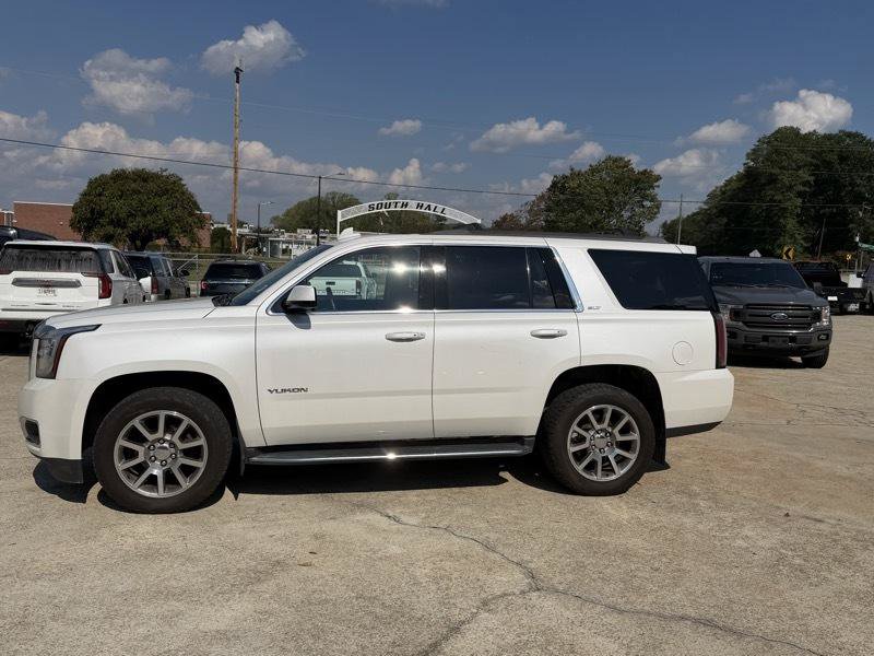 Used 2017 GMC Yukon SLT w/ HD Trailering Package AWD/4WD image 2
