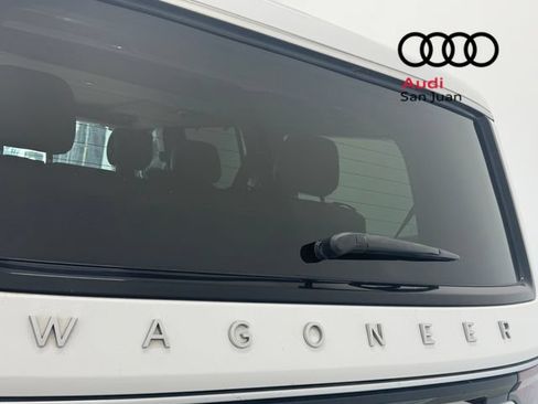 Used 2022 Jeep Wagoneer Series III w/ Premium Group I RWD image 11