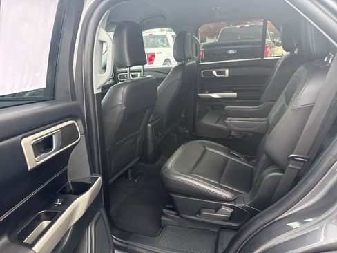 Used 2023 Ford Explorer XLT w/ Equipment Group 202A image 14