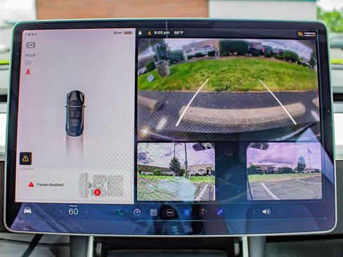 Used 2020 Tesla Model 3 Standard Range Plus RWD image 26