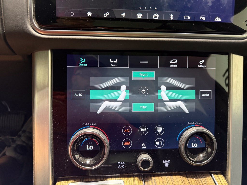Used 2018 Land Rover Range Rover HSE AWD/4WD image 19