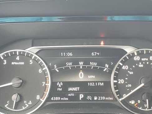 Certified 2025 Nissan Pathfinder SL w/ SL Premium Package image 41