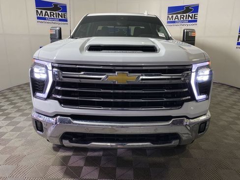 Used 2024 Chevrolet Silverado 2500 LTZ w/ LTZ Convenience Package AWD/4WD image 15