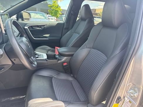 Used 2022 Toyota RAV4 XSE w/ XSE Grade Weather Package AWD/4WD image 13