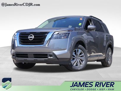 Used 2025 Nissan Pathfinder SV