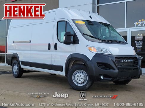 Used 2025 RAM ProMaster 2500 w/ Convenience Group image 1