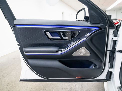 Used 2023 Mercedes-Benz S 580 4MATIC Sedan image 16