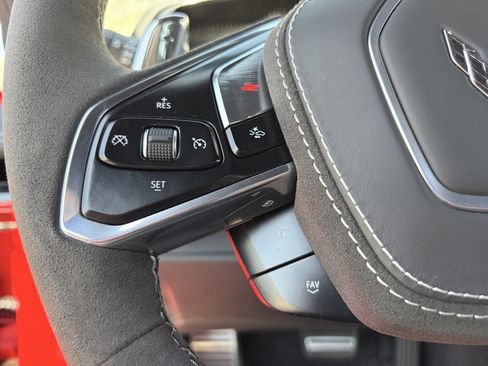 Used 2025 Chevrolet Corvette Z06 RWD image 19