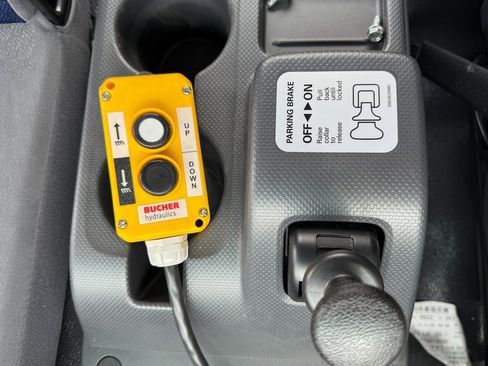 New 2025 Isuzu FTR 6500 XD image 16