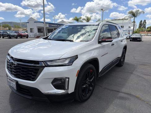 Used 2022 Chevrolet Traverse Premier w/ Redline Edition image 5