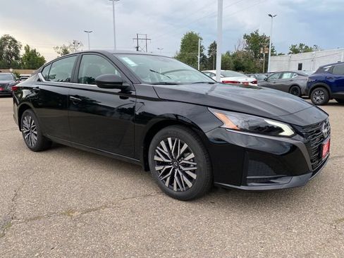 New 2026 Nissan Altima 2.5 SV AWD/4WD image 8
