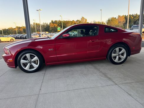 Used 2013 Ford Mustang GT Premium w/ Comfort Pkg image 3