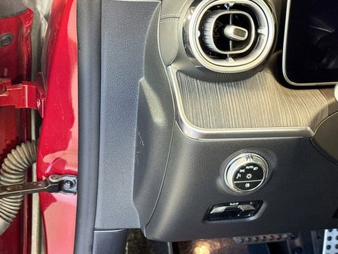 Used 2024 Mercedes-Benz CLE 450 4MATIC Coupe image 10