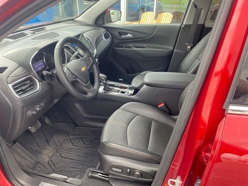 Used 2023 Chevrolet Equinox Premier AWD/4WD image 8