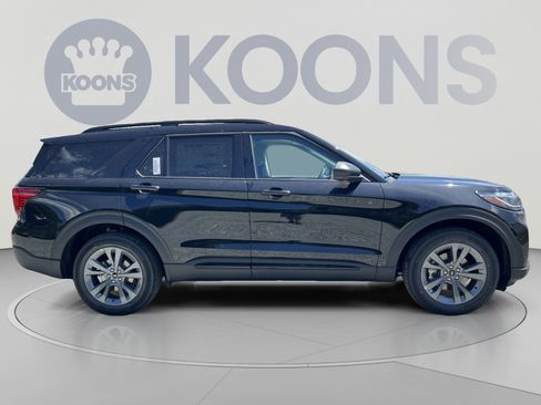New 2026 Ford Explorer Active w/ Active Comfort Package AWD/4WD image 8