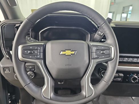 Certified 2025 Chevrolet Silverado 1500 LT image 21