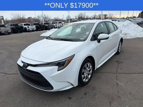 Used 2024 Toyota Corolla LE image 5