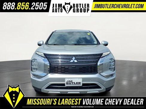 Used 2024 Mitsubishi Outlander AWD image 27