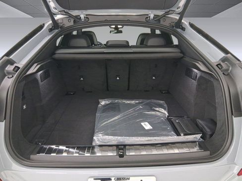 New 2026 BMW X6 xDrive40i w/ Executive Package image 29