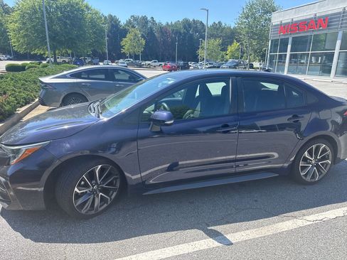 Used 2021 Toyota Corolla SE FWD image 1