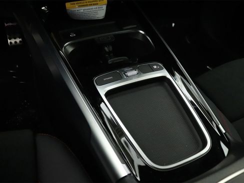 New 2025 Mercedes-Benz GLB 35 AMG 4MATIC image 7