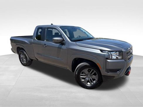 Certified 2025 Nissan Frontier SV RWD image 1