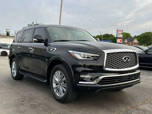 Used 2018 INFINITI QX80 2WD w/ Driver Assistance Package image 12