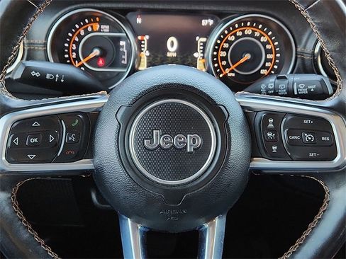Used 2021 Jeep Wrangler Unlimited Sahara image 24