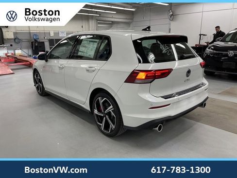 New 2025 Volkswagen GTI SE image 2