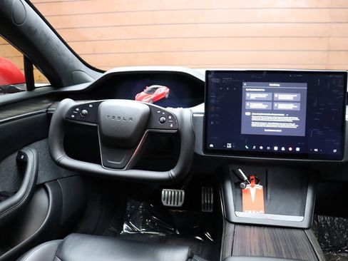 Used 2022 Tesla Model S AWD image 46