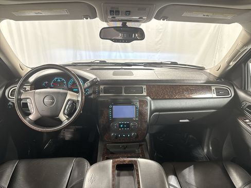 Used 2013 GMC Yukon Denali image 16