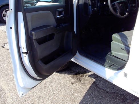 Used 2017 Chevrolet Silverado 1500 W/T AWD/4WD image 5