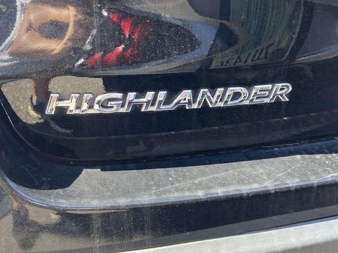 Used 2016 Toyota Highlander XLE AWD/4WD image 7