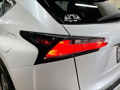 Used 2015 Lexus NX 200t AWD w/ Premium Package image 31