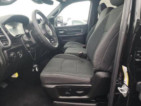 Used 2025 RAM 2500 Big Horn AWD/4WD image 8