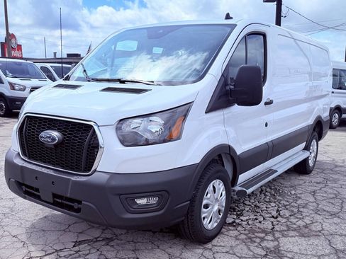 Used 2025 Ford Transit 250 w/ Exterior Upgrade Package RWD image 4
