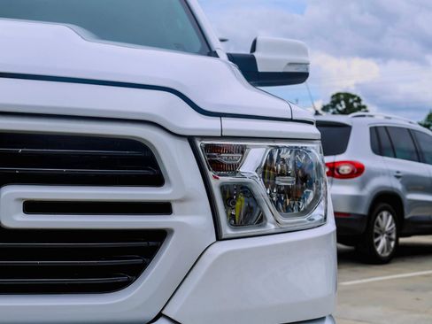 Used 2020 RAM 1500 Big Horn AWD/4WD image 5