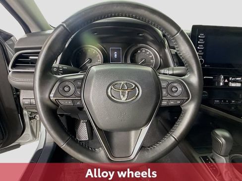 Used 2023 Toyota Camry SE FWD image 14