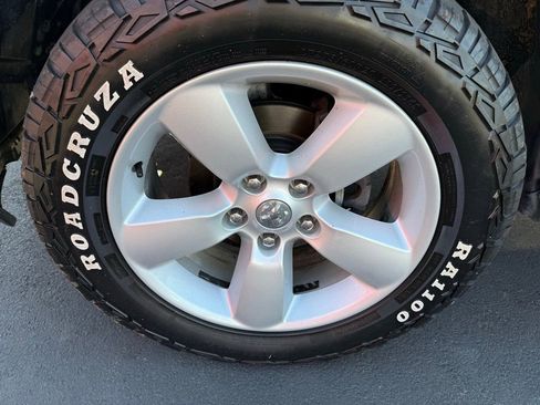 Used 2018 RAM 1500 Classic SLT image 16