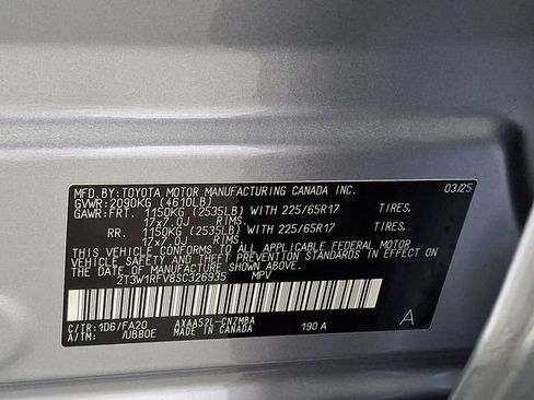 Certified 2025 Toyota RAV4 XLE w/ Convenience Package FWD image 33