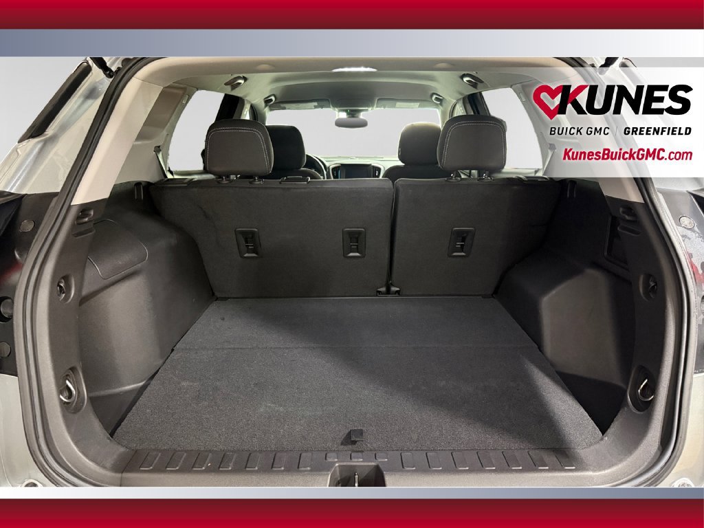 Used 2024 GMC Terrain SLE w/ Driver Convenience Package FWD image 39