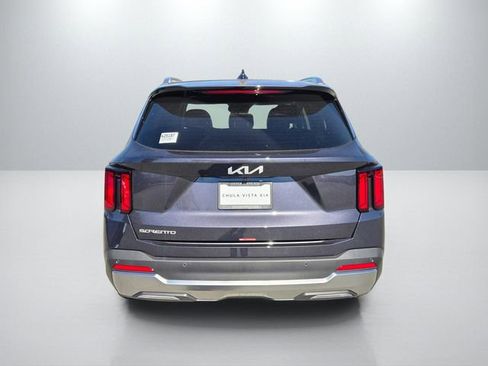 New 2026 Kia Sorento S image 7