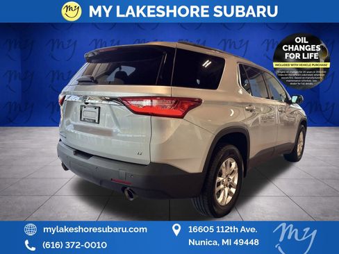 Used 2020 Chevrolet Traverse LT w/ Driver Confidence II Package AWD/4WD image 7