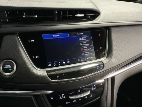 Used 2025 Cadillac XT6 Luxury AWD/4WD image 21