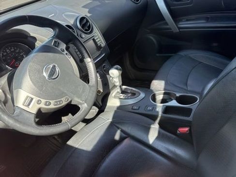 Used 2012 Nissan Rogue SL AWD/4WD image 4