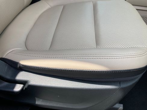 Used 2022 Ford Escape SEL AWD/4WD image 13