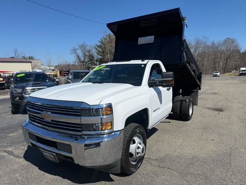 Used 2017 Chevrolet Silverado 3500 W/T w/ WT Convenience Package image 2