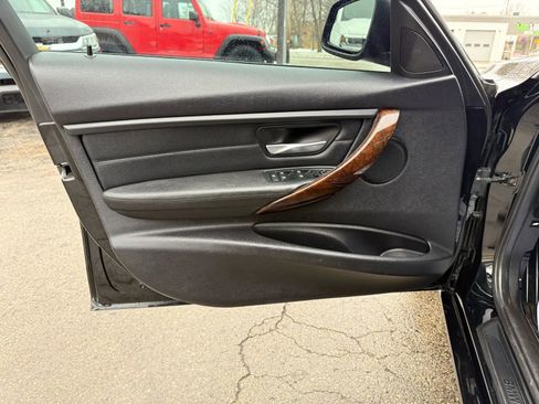 Used 2013 BMW 335i xDrive Sedan image 9
