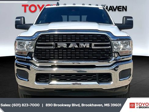Used 2023 RAM 2500 Tradesman w/ Safety Group AWD/4WD image 3